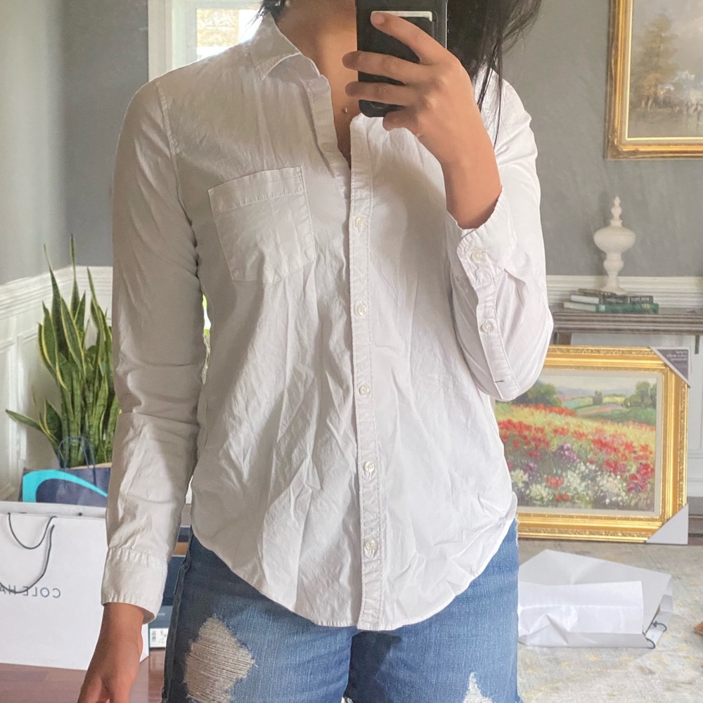 Abercrombie and fitch white button down long sleeve womens size medium